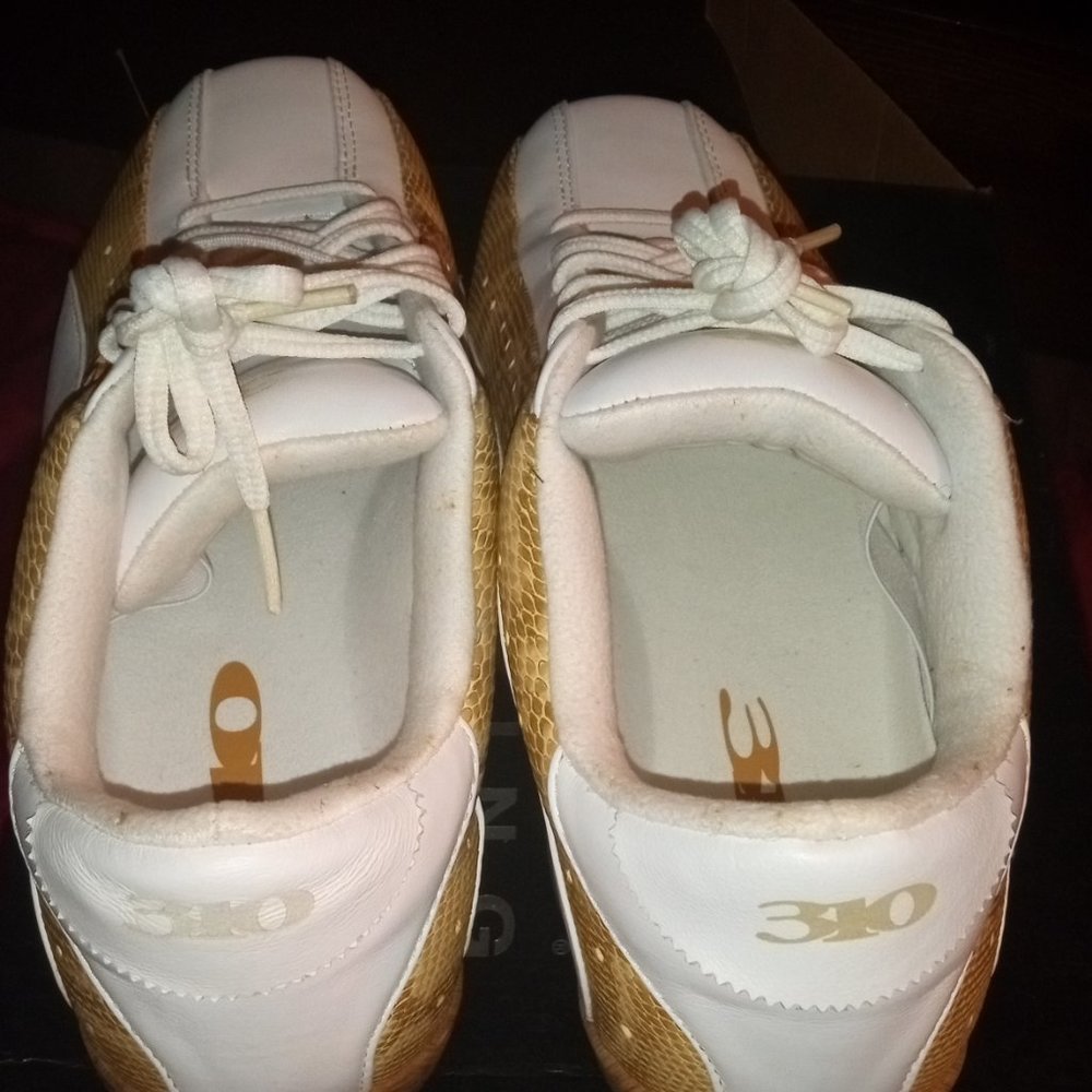 Shoes - Picture 4 of 4